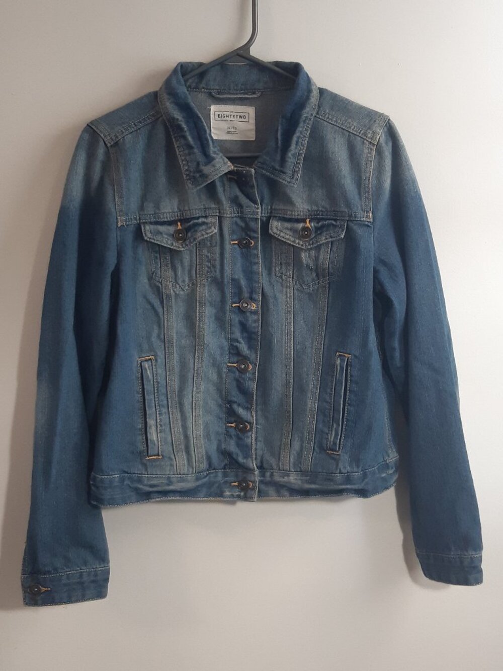 EightyTwo Denim Classic Blue Trucker Jean Jacket XL